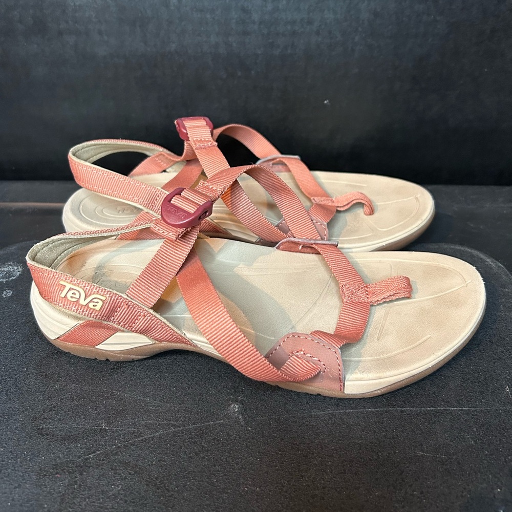 Teva Pink Cross Strap Sandals Comfort 1118936 Women’s Size 6